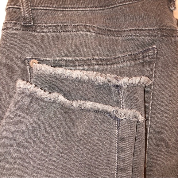 DL1961 size 28 distressed instasculpt skinny jeans - Picture 8 of 8